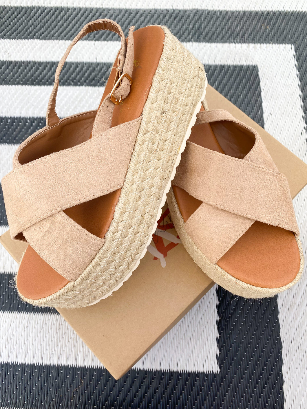 Khaki Flatform Sandals